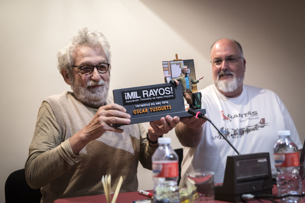 Óscar Tusquets recibiendo el premio de Tintinófilo del año 2018
